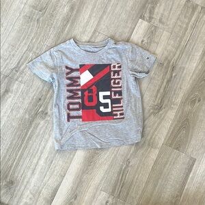 Tommy Hilfiger Gray Graphic T-Shirt